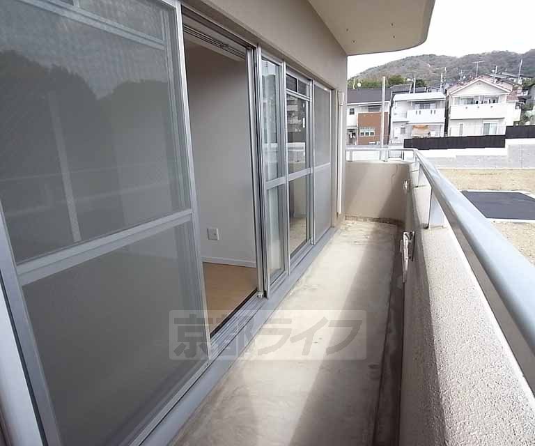 バルコニー　広々バルコニーです。