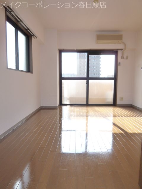 居室・リビング　写真は同型タイプ