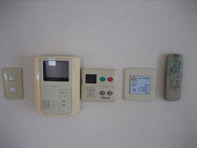 セキュリティ　写真は101号室です（参考）