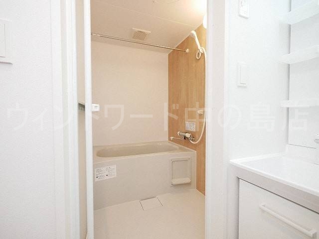 バス・シャワールーム　詳細は、ウィンドワード中の島店までご相談下さい。