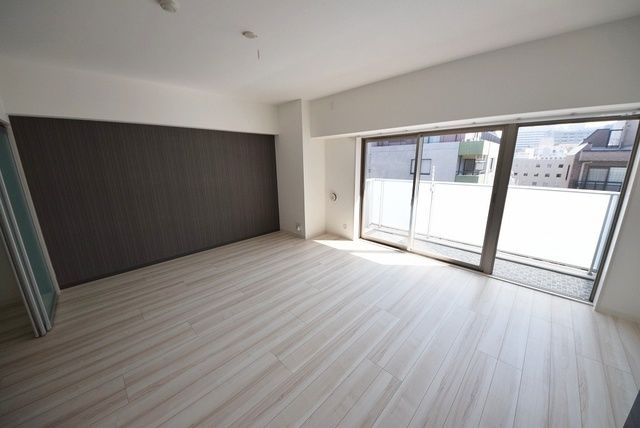 居室・リビング　お問合せは(株)タウンハウジング東京へ