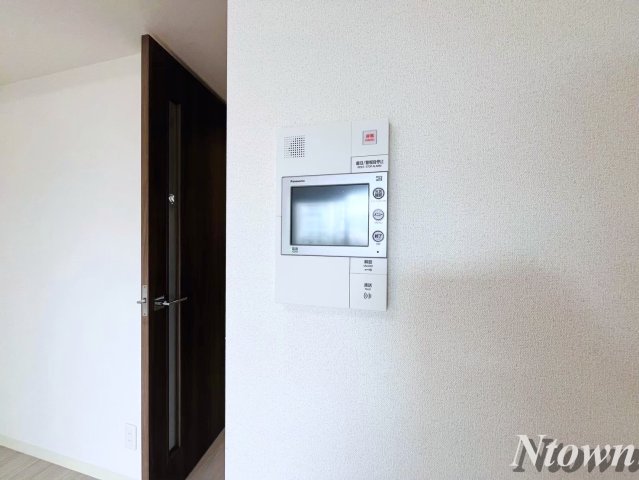 セキュリティ　モニター付きインターホンです。
