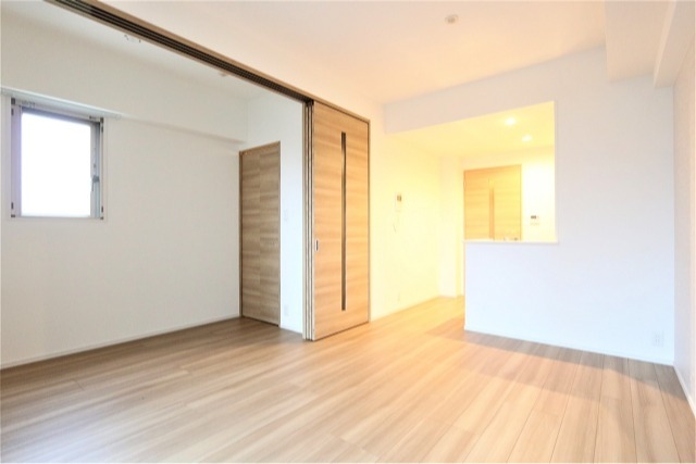 居室・リビング　家具の配置が楽しくなるリビングですね