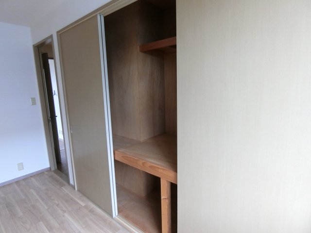 収納　他のお部屋の参考写真となります。