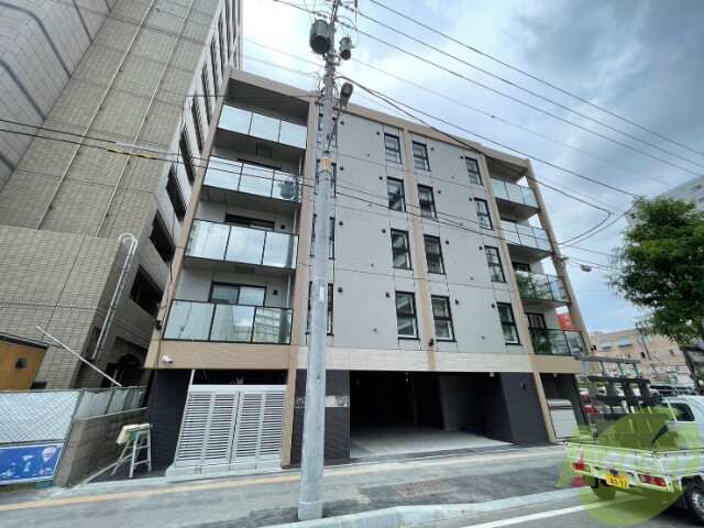 建物外観　札幌市中央区南６条東「Ｃｅｌｅｓｔｉａ」