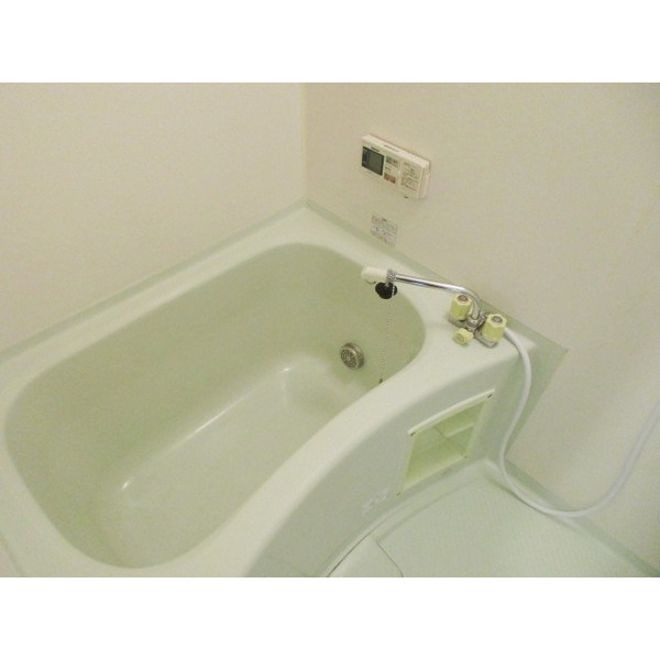 バス・シャワールーム　追い焚き機能付き