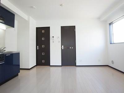 居室・リビング　明るいダイニング