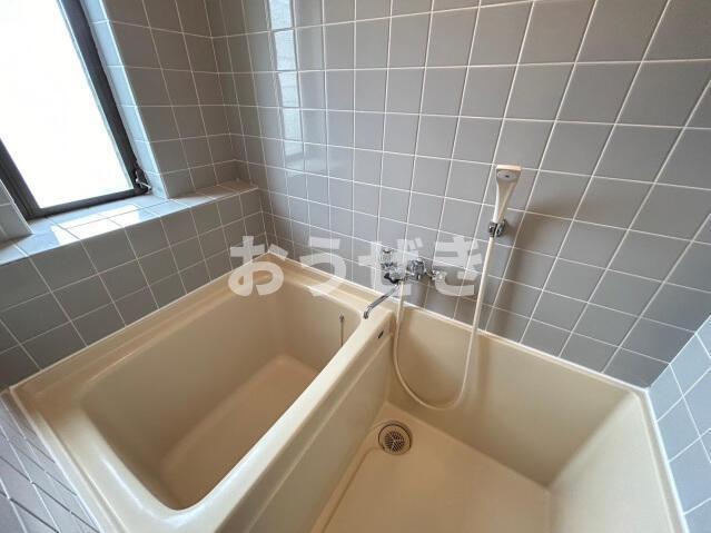 バス・シャワールーム　?