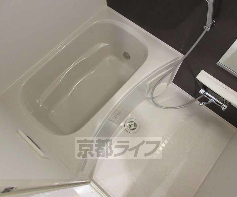 バス・シャワールーム　カラーパネルがお洒落です！