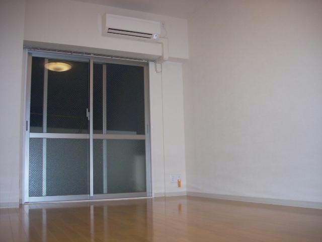 居室・リビング　※別部屋写真