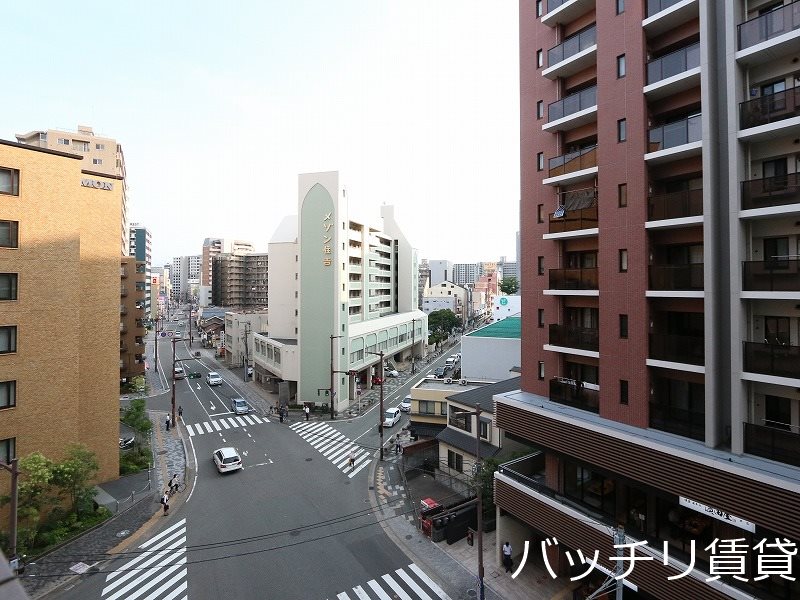 バルコニー　写真は別号室の為、現状優先になります。