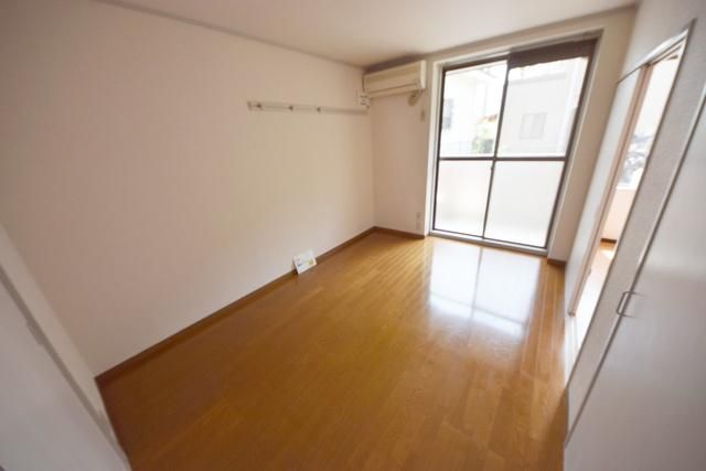 居室・リビング　★敷金礼金なしでさらにはフリーレント１ヶ月付きです★