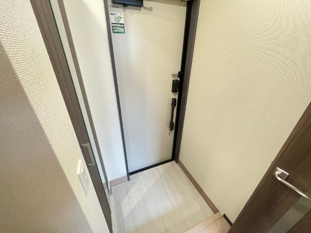 D crest新川Sの玄関写真