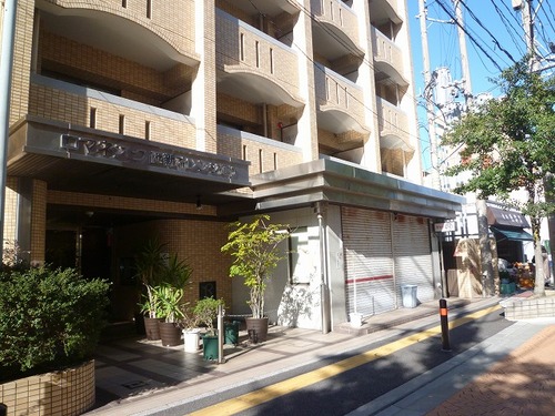 その他　マンションエントランス