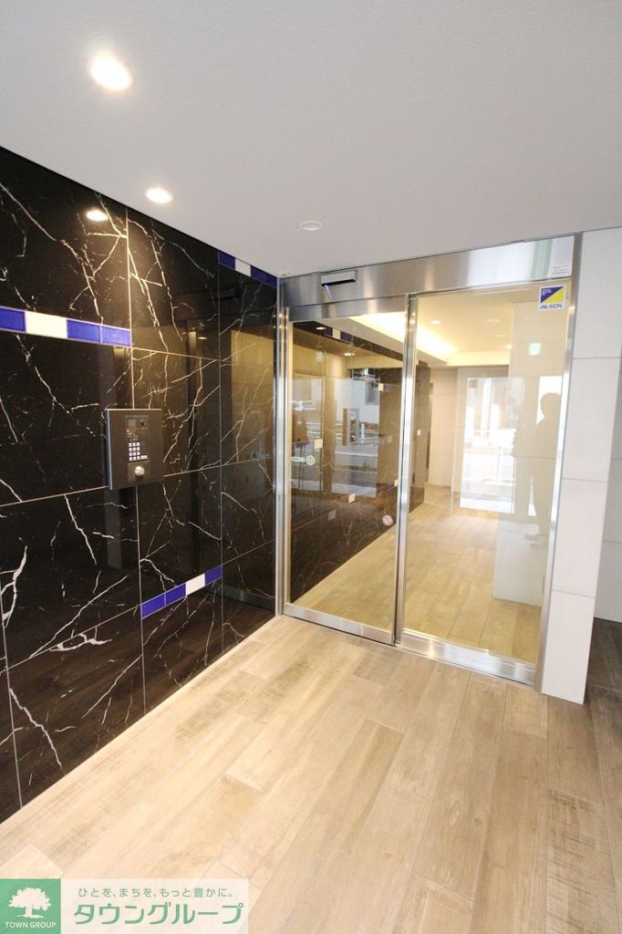 セキュリティ　収納