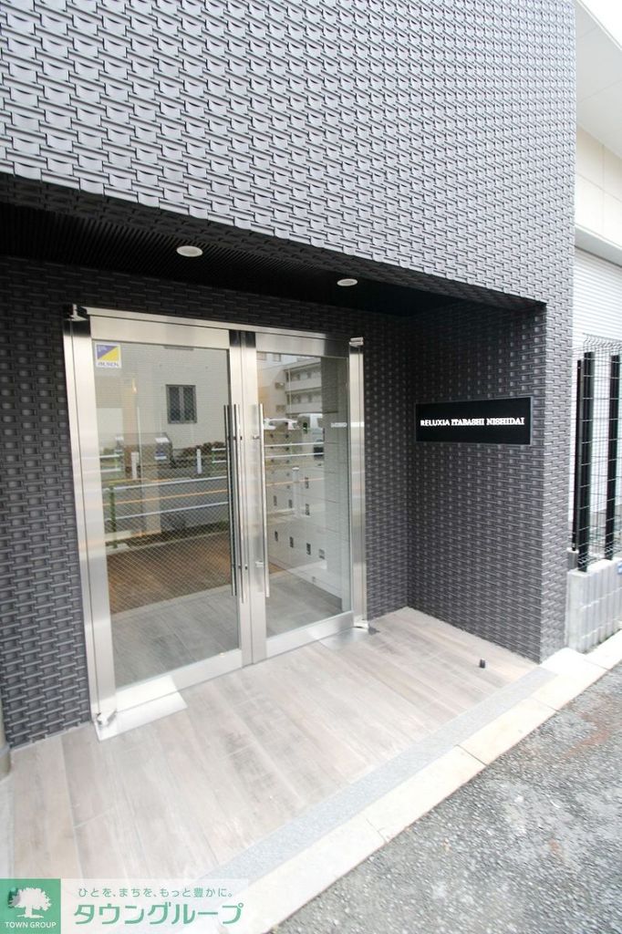 エントランス　エントランス