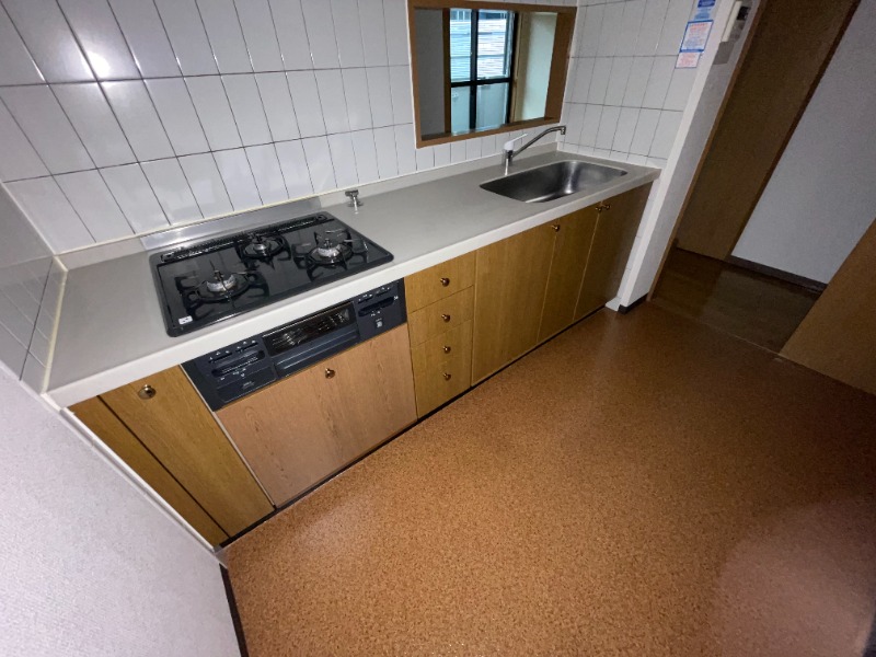 キッチン　※他部屋参考写真