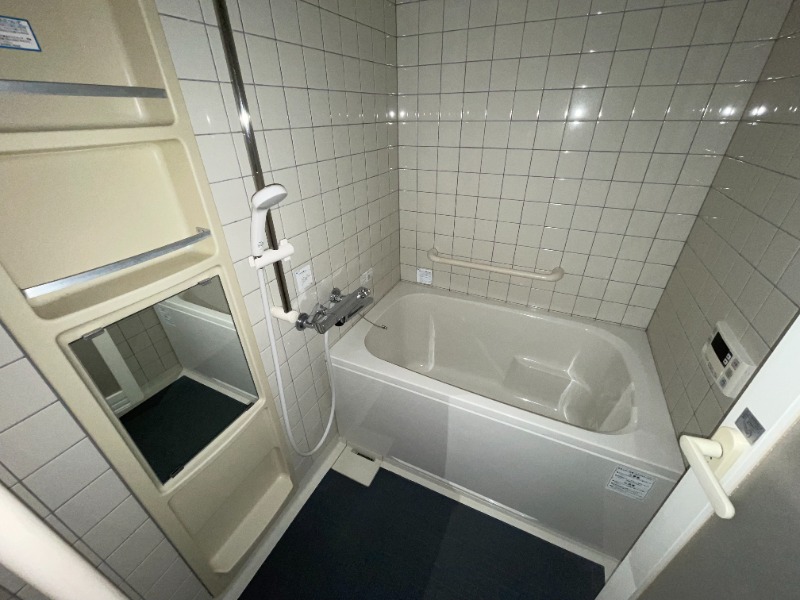 バス・シャワールーム　※他部屋参考写真