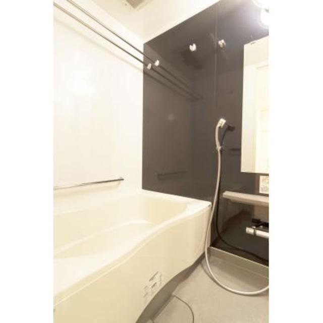 バス・シャワールーム　※写真は同タイプ住戸です。