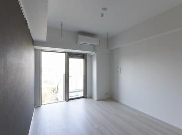 居室・リビング　室内