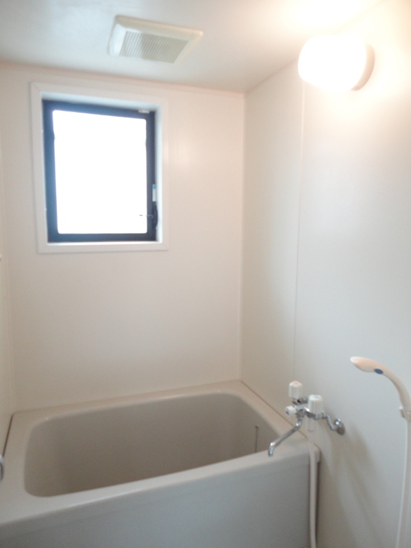 バス・シャワールーム　お風呂です