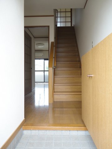 玄関　落ち着いた玄関です