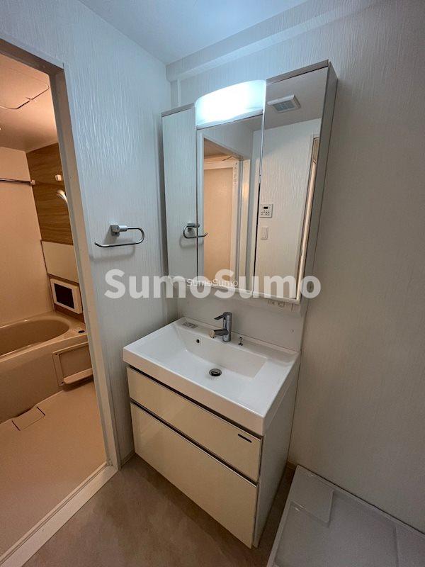 洗面設備　使いやすい洗面所です