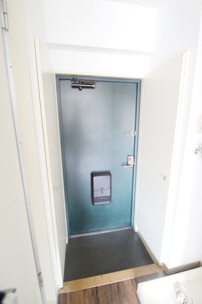玄関　同間取別部屋参考写真