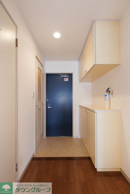 玄関　※写真は同タイプ住戸です。