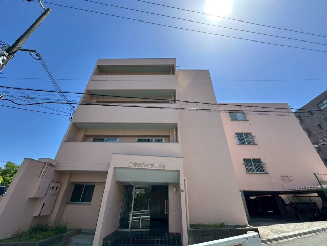 エントランス　詳細は、RISUMO江坂本店までお問合せください♪