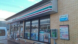 コンビニ　セブンイレブン日産前店（コンビニ）まで410m