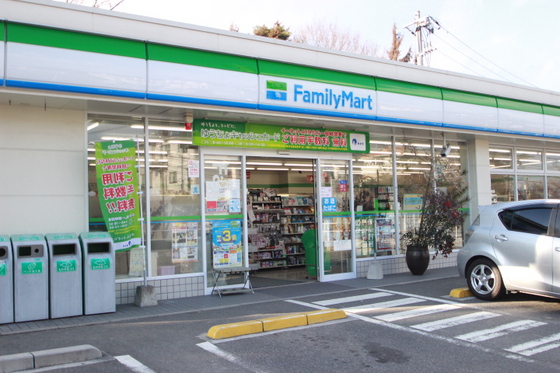 コンビニ　ファミリーマート地御前店（コンビニ）まで1147m