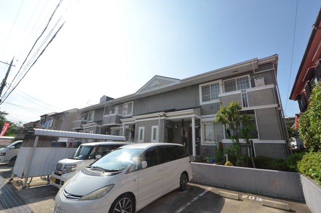 建物外観　宅配BOX付きで不在ににも便利！