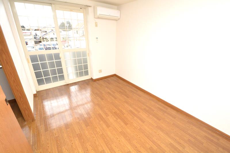 居室・リビング　南向きで日当たり良好なお部屋です！