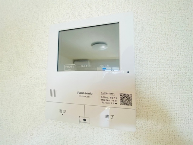 セキュリティ　＊ルタンラシックIIIと同タイプのお部屋です。（角部屋以外側面に