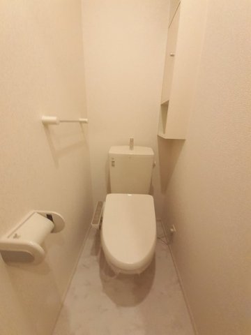 トイレ　コンパクトで使いやすいトイレです