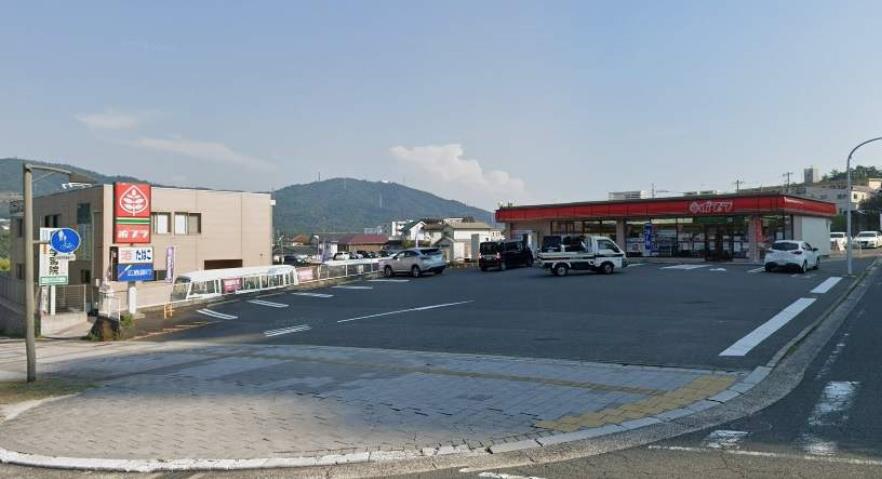 コンビニ　ポプラ（コンビニ）まで1849m