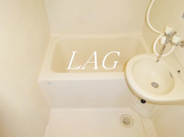 バス・シャワールーム　お風呂です。