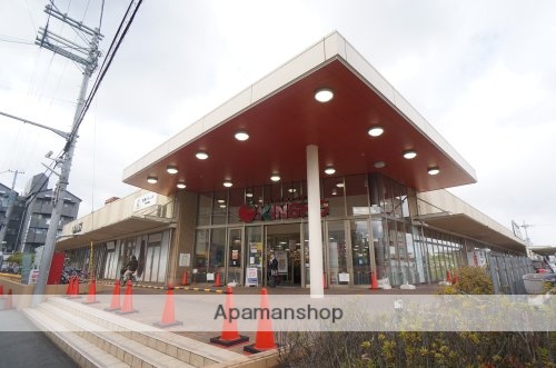 コンビニ　セブンイレブン　大和高田三倉堂南店（コンビニ）まで526m