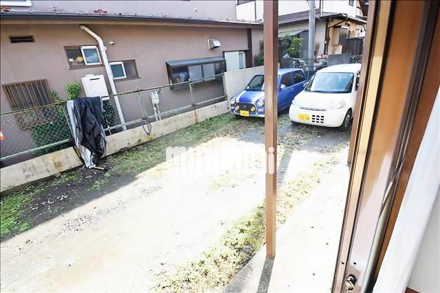 バルコニー　洗濯物を干すことができます