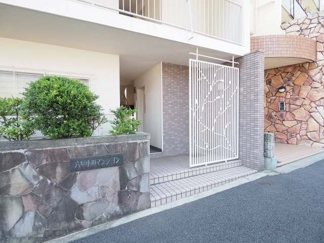 エントランス　綺麗に管理されています。