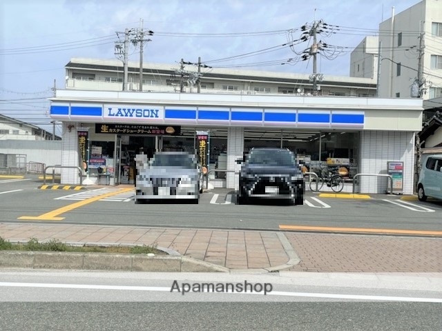 コンビニ　ローソン（コンビニ）まで806m