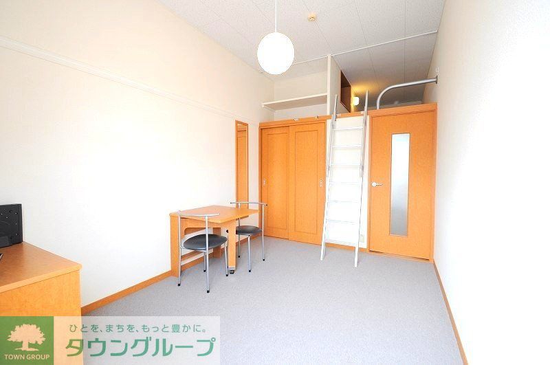 居室・リビング　※同タイプ代表写真となり設備仕様は一部異なる場合があります。