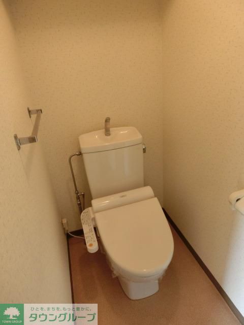 トイレ　ウォシュレット付トイレです
