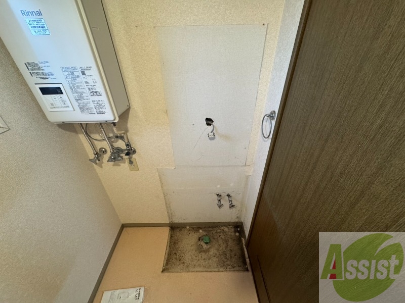 洗面設備　こちらに洗面台があります。朝の洗顔はこちらで。