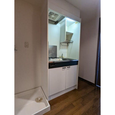 キッチン　※写真は同じマンションの違う部屋のものです