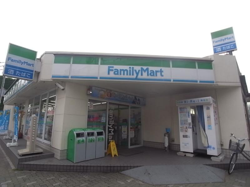 コンビニ　ファミリーマート 岩塚駅前店（コンビニ）まで182m