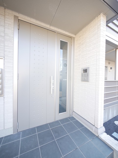 エントランス　★オートロック付で防犯面も安心ですね★