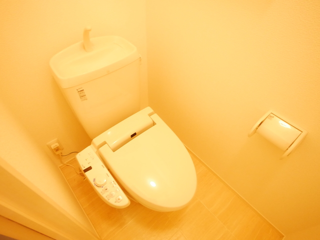 トイレ　★清潔感のあるトイレですね★
