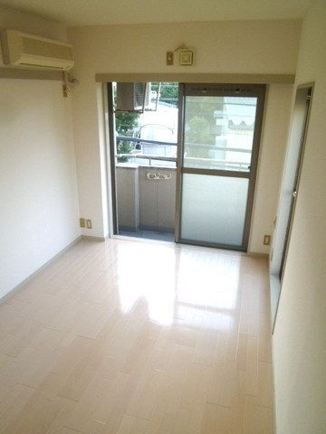 その他部屋・スペース　★広々洋室★